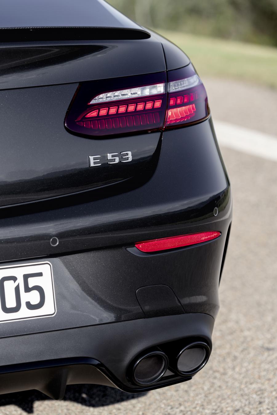 Детали экстерьера Mercedes-AMG E53 4Matic+ Coupe (C238) 2020 года  (WW) (фото 32 из 37)